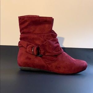 NIB Burgundy Forever Ankle Boots